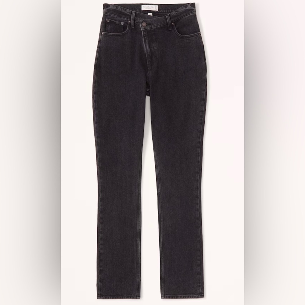 ABERCROMBIE AND FITCH CURVE LOVE ULTRA HIGH RISE 90s SLIM STRAIGHT JEANS